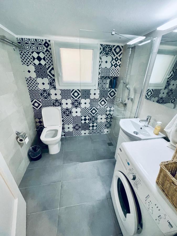 70M2 Apartment 4 Mins From Athens Central Station! Екстериор снимка
